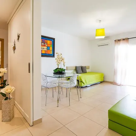 Varandas Dagua - First Floor 1 Bedroom דירה